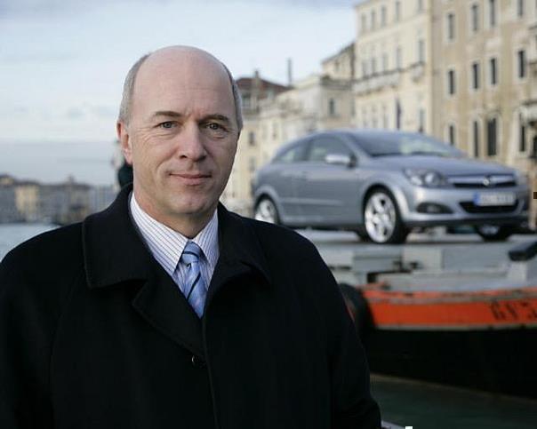 Carl-Peter Forster, 51, beim Opel Astra Design Fotoshooting in Venedig 